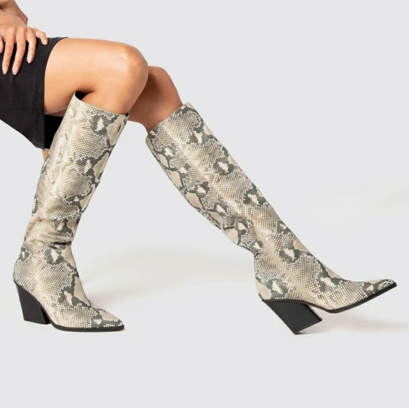 Sexy Dolce Vita Snake Embossed Boots - Picture 4 of 8